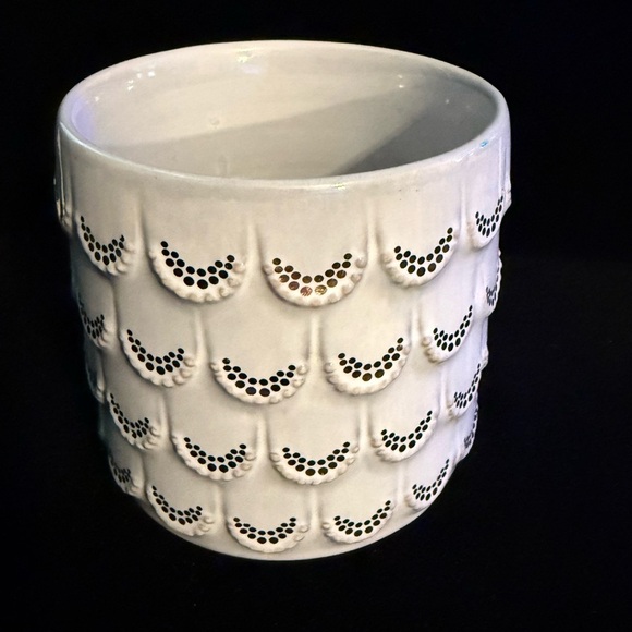 Starbucks Anniversary 2016 White and Gold Mermaid Scaled Mug - Picture 2 of 8